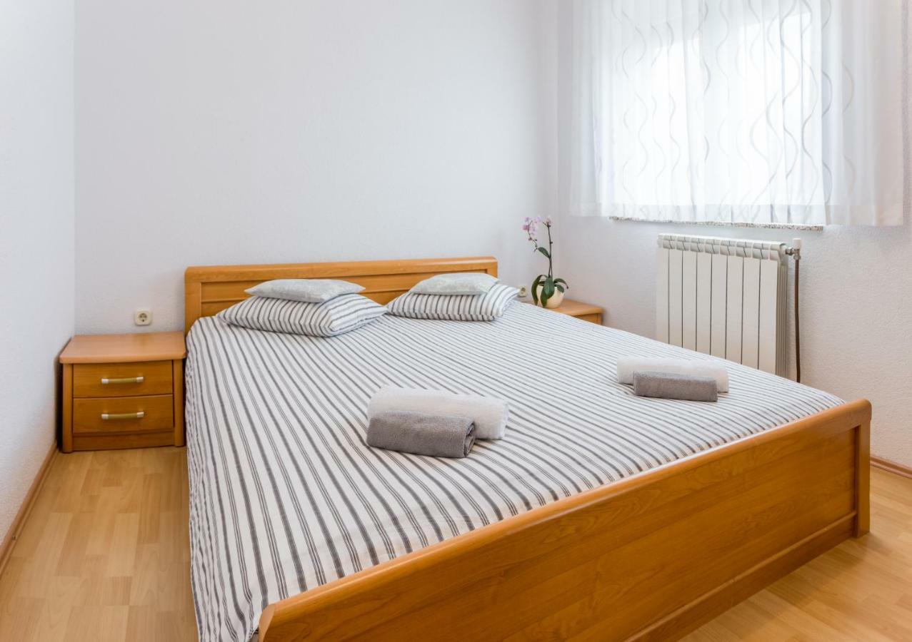 Apartments Contessa Novigrad Istria Eksteriør billede